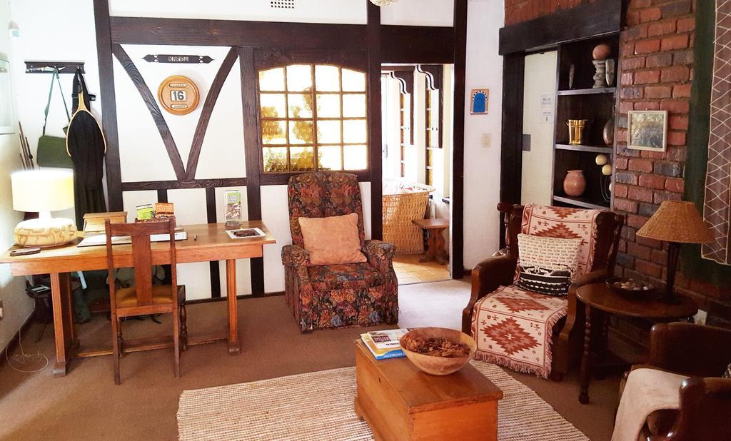 Old Umtali Guest House Johannesburg Exterior photo