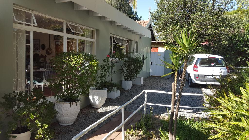 Old Umtali Guest House Johannesburg Exterior photo